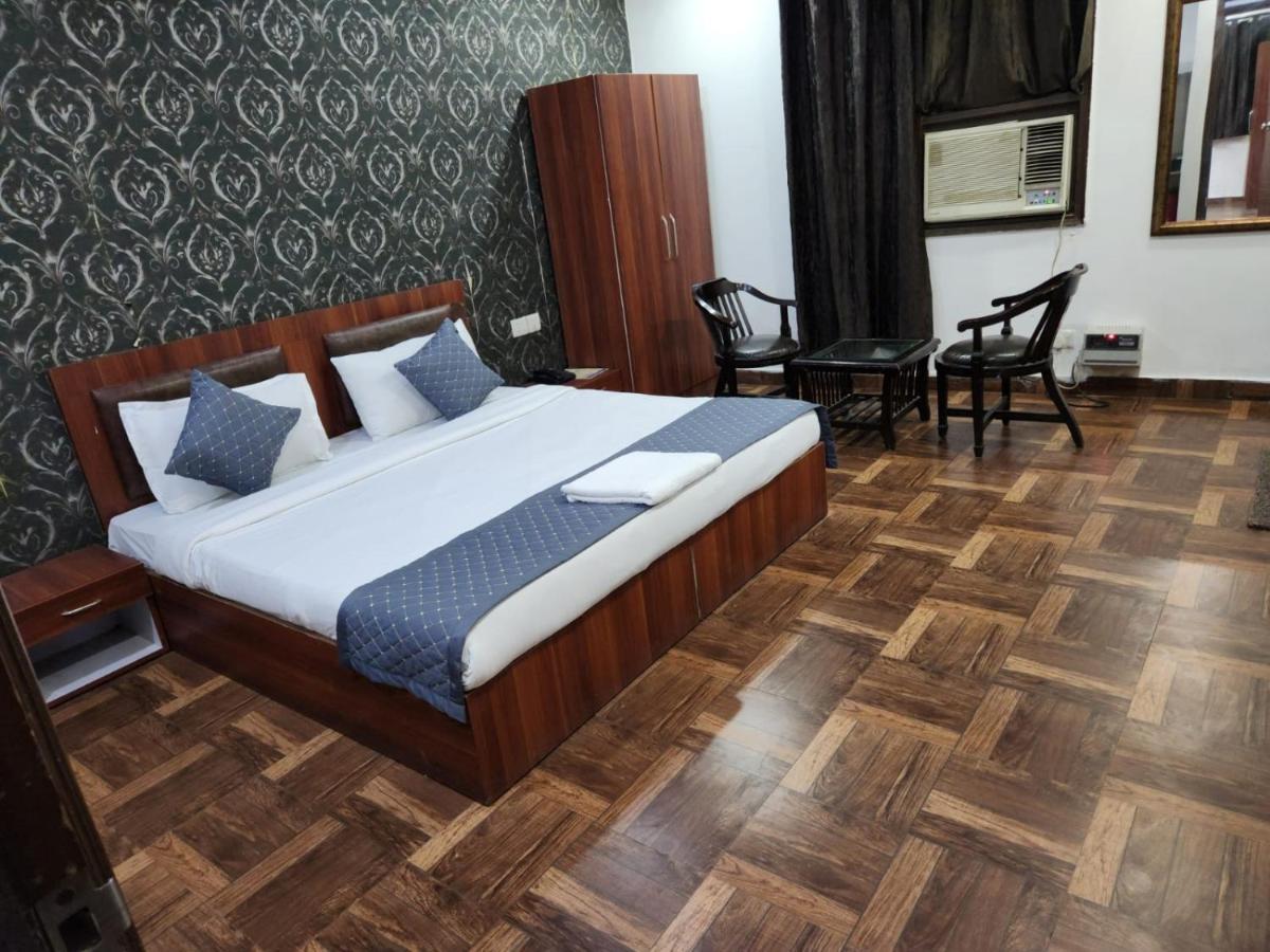 Hotel Clayton Near Igi Airport Delhi Nueva Delhi Exterior foto