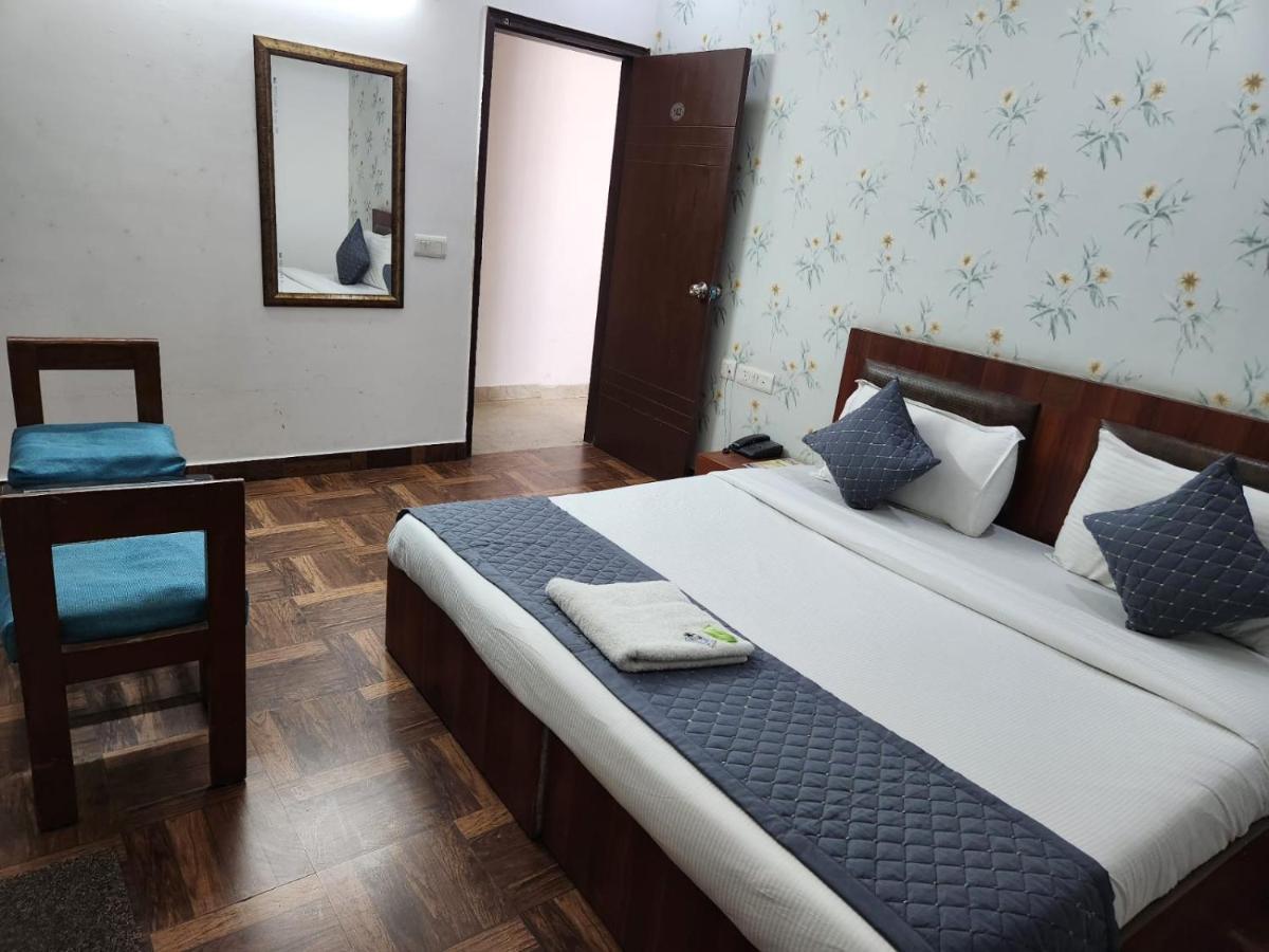 Hotel Clayton Near Igi Airport Delhi Nueva Delhi Exterior foto