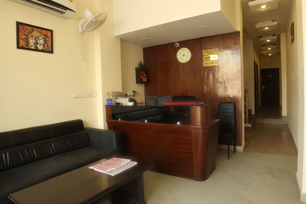 Hotel Clayton Near Igi Airport Delhi Nueva Delhi Exterior foto