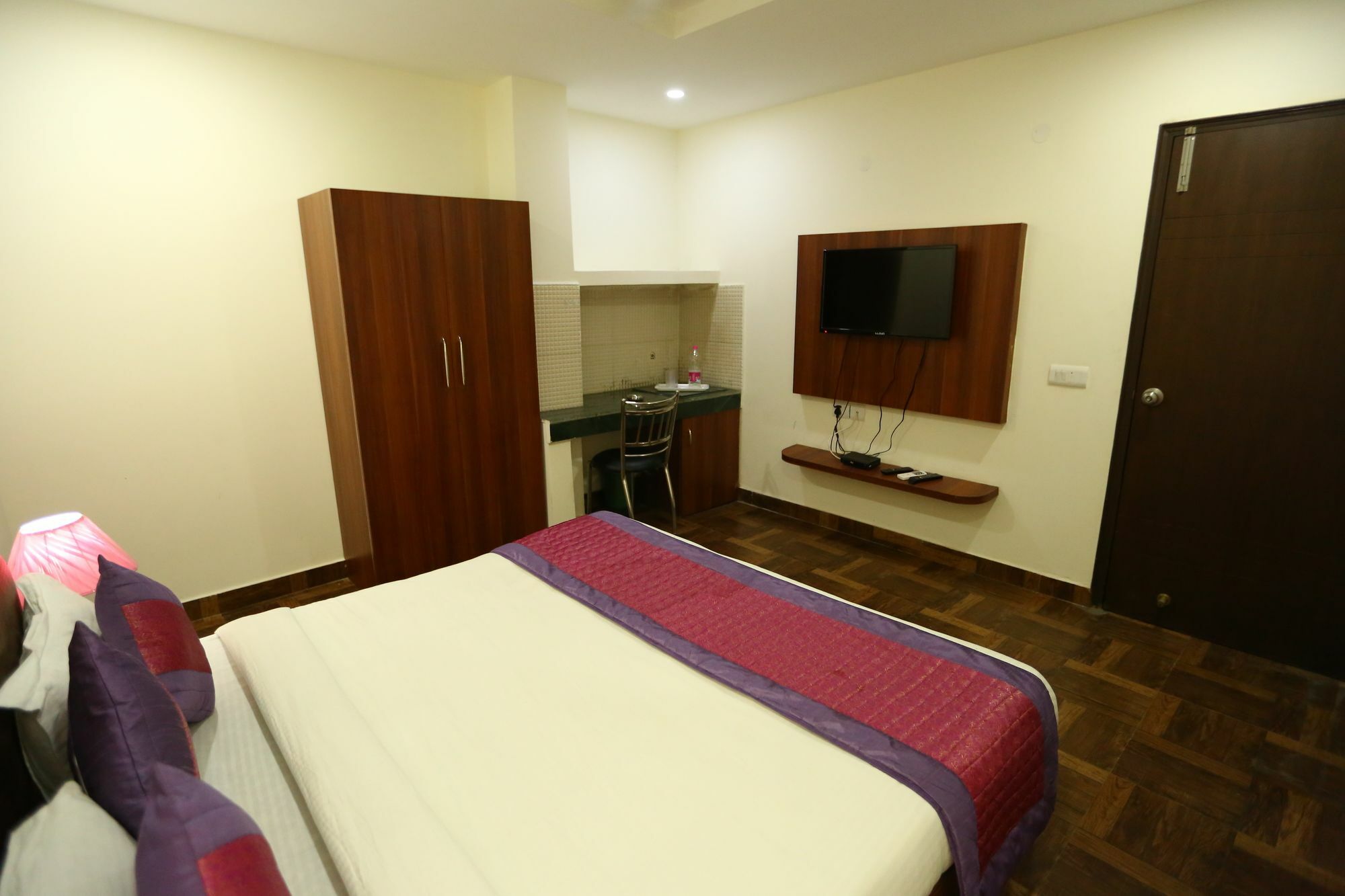 Hotel Clayton Near Igi Airport Delhi Nueva Delhi Exterior foto