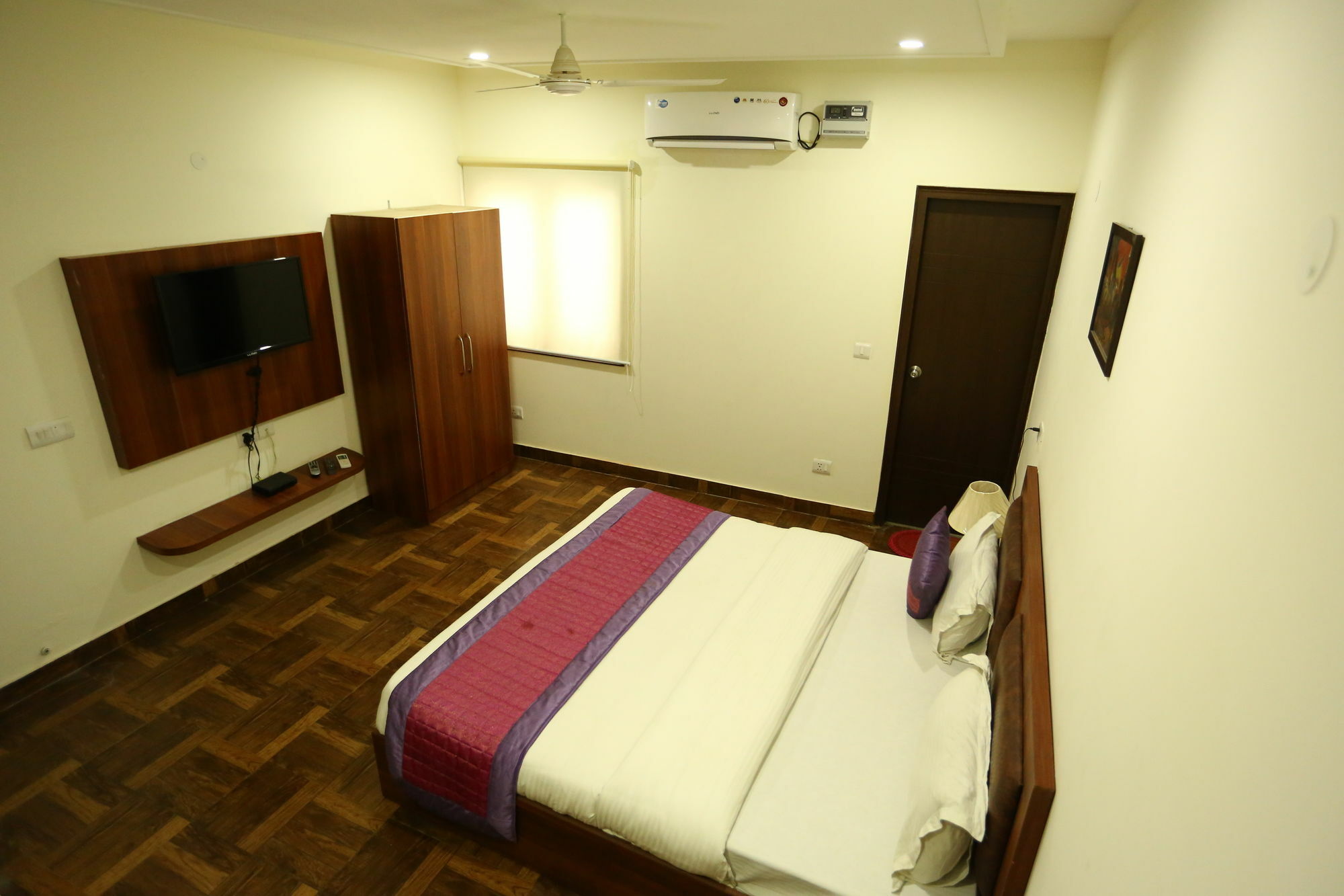 Hotel Clayton Near Igi Airport Delhi Nueva Delhi Exterior foto